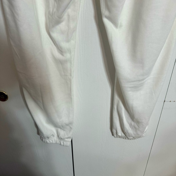 NWT. Primark Disney Chip & Dale sweatpants with elastic waist and pockets. 2X. - Picture 11 of 12